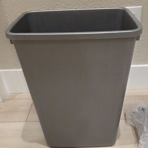 Sleek Gray Waste Bin for Home or Office